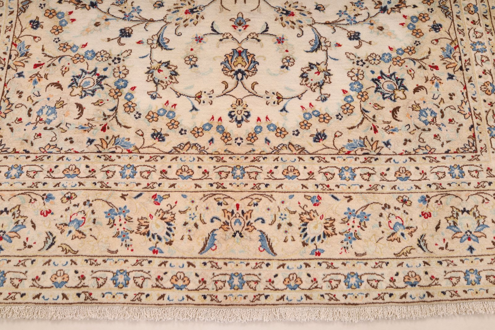 Kashan Perserteppich 350 × 250 cm aus Wolle, handgeknüpft
