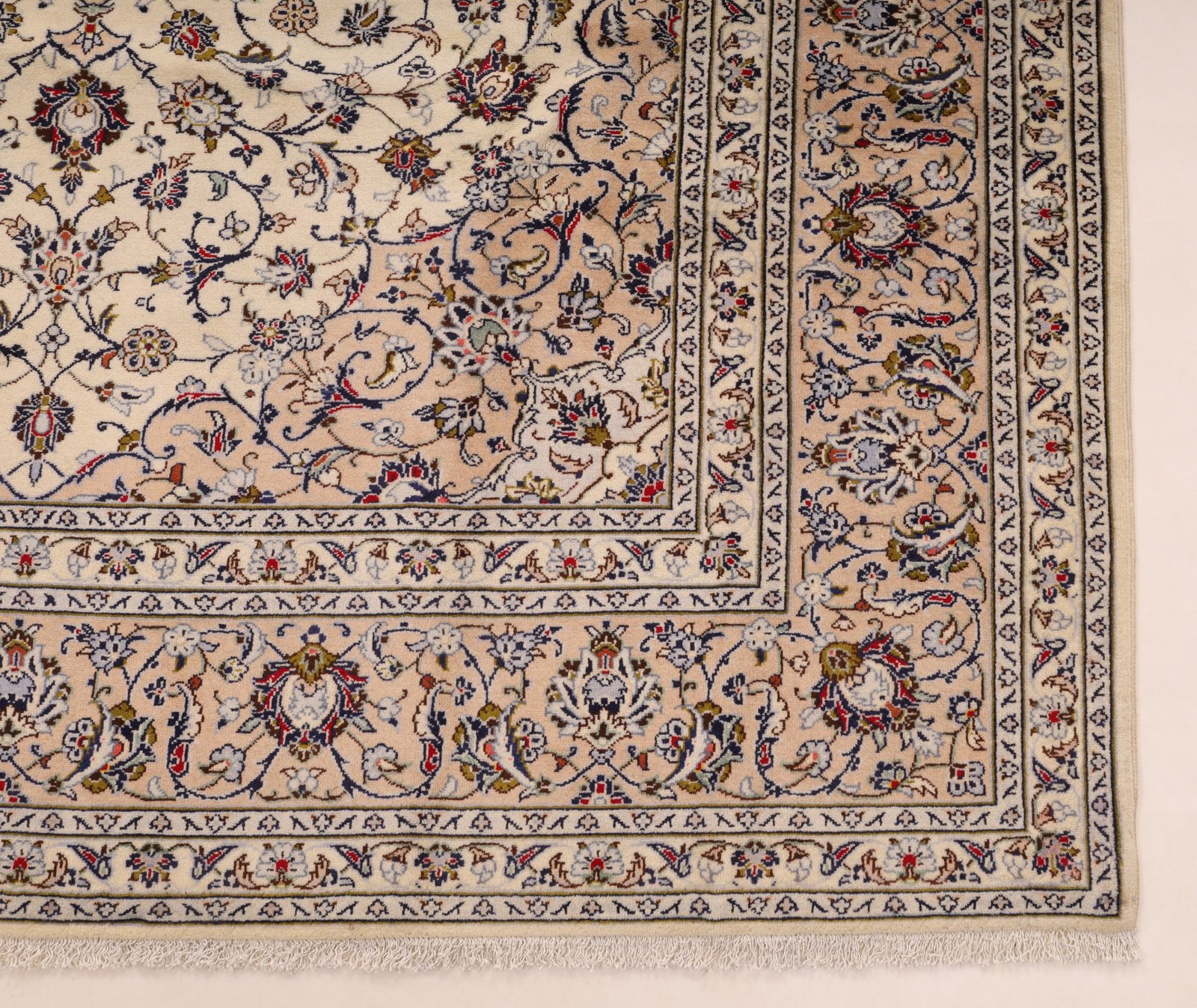 Kashan Perserteppich aus Iran, 360 × 250 cm
