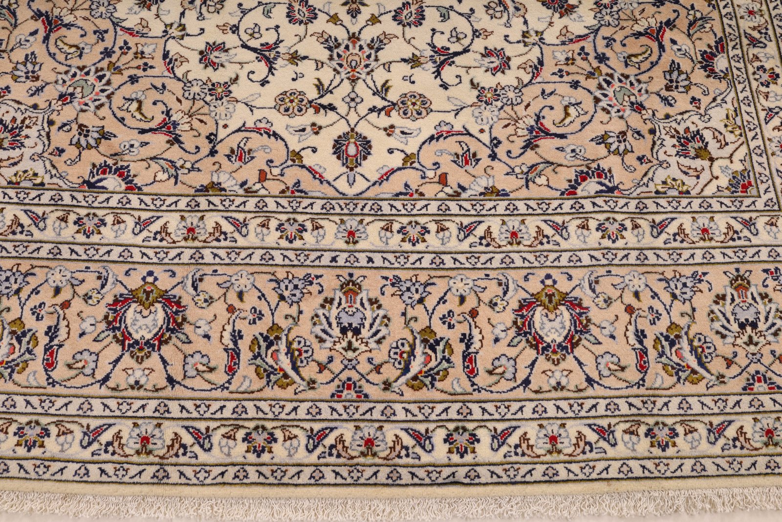 Kashan Perserteppich aus Iran, 360 × 250 cm