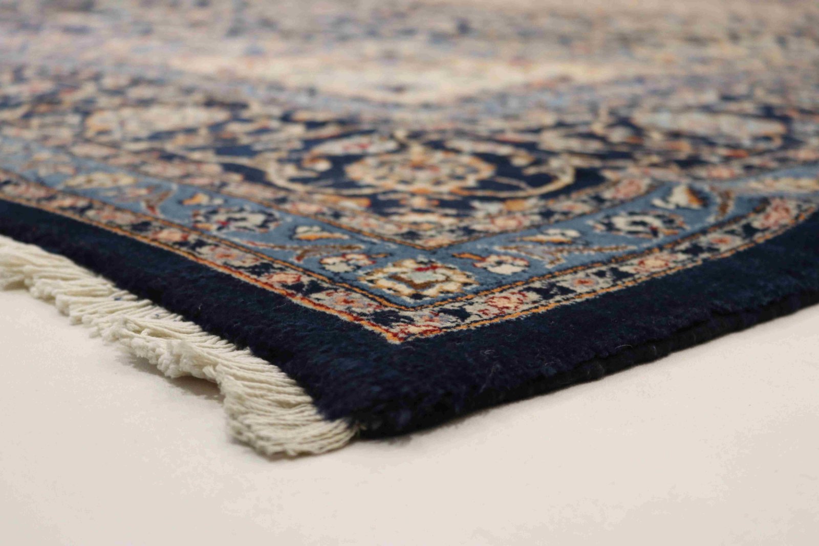 Kashmar Perserteppich 374 × 304 cm aus Wolle, handgeknüpft