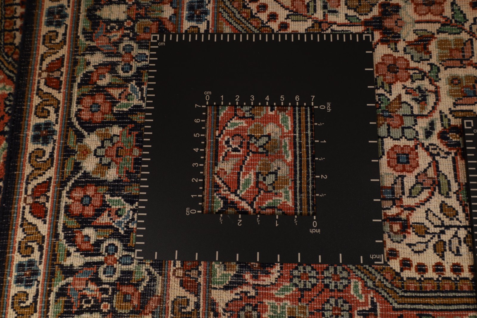 Handgeknüpfter Kashmir Orientteppich 122 × 83 cm