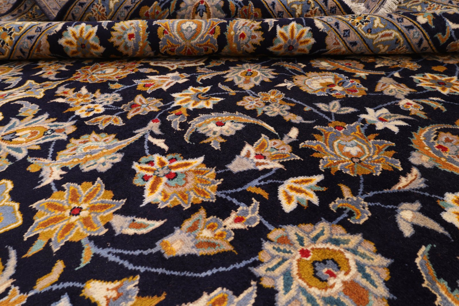 Kashan Perserteppich aus Iran, 497 × 324 cm