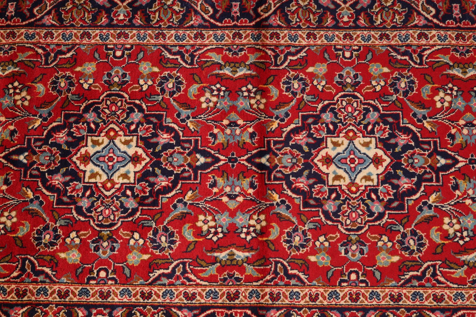 Kashan Perserteppich aus Iran, 425 × 95 cm