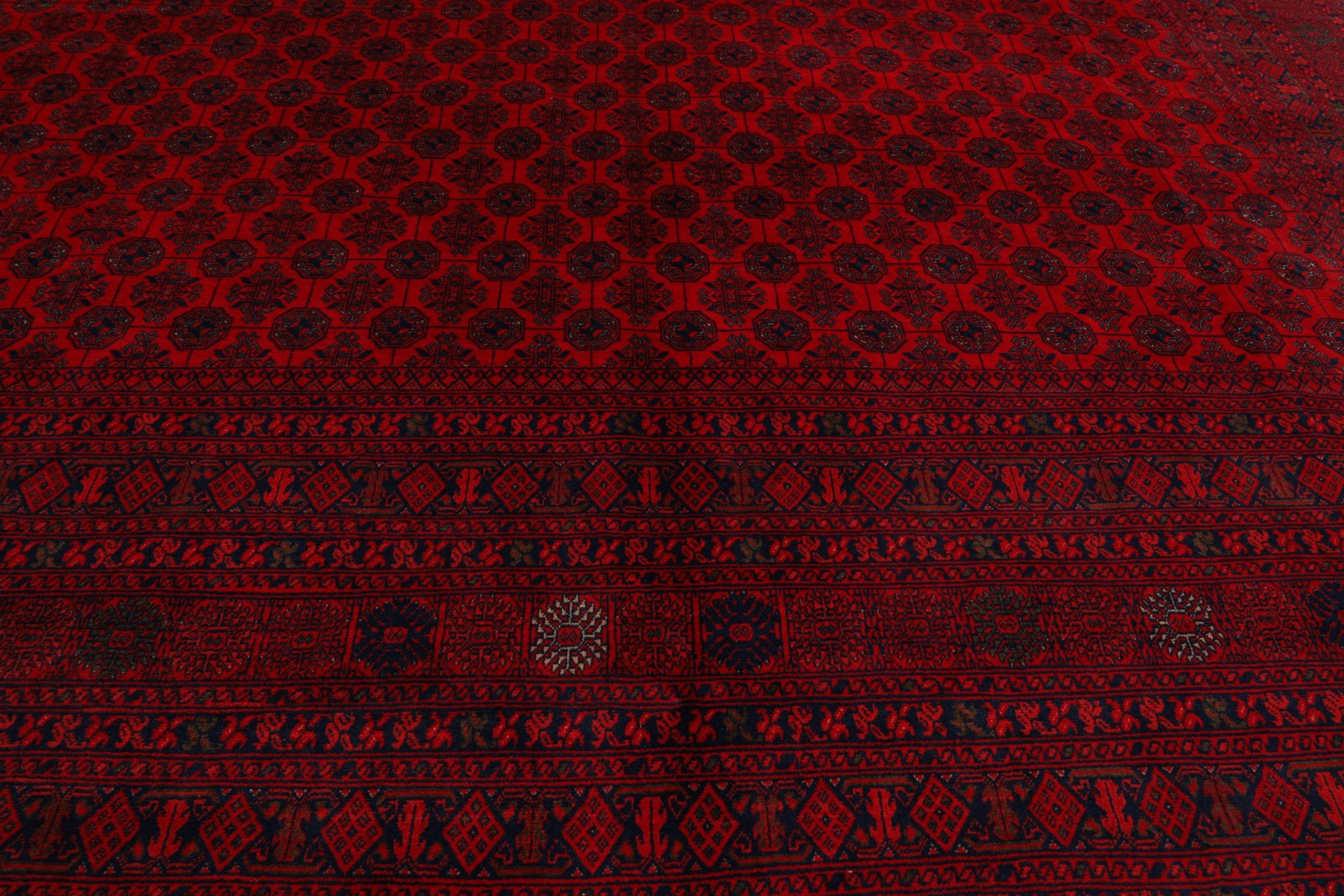 Handgeknüpfter Orientteppich, 384 × 296 cm
