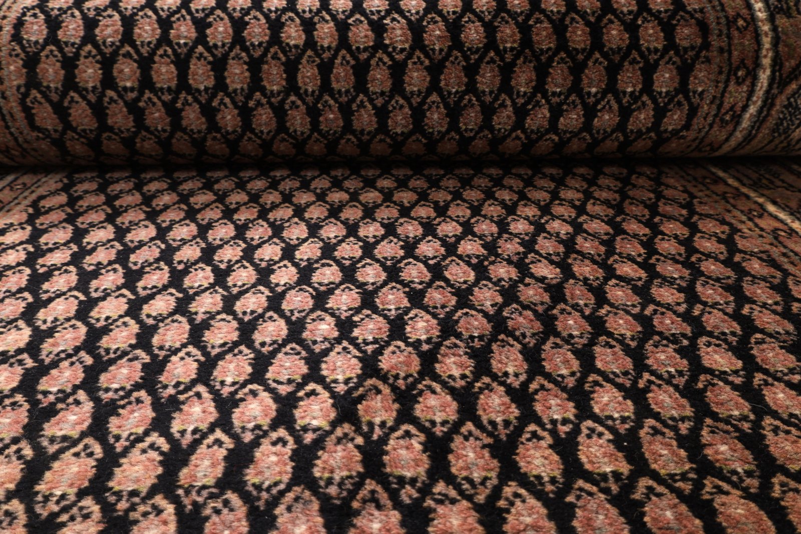 Handgeknüpfter Orientteppich 314 × 83 cm