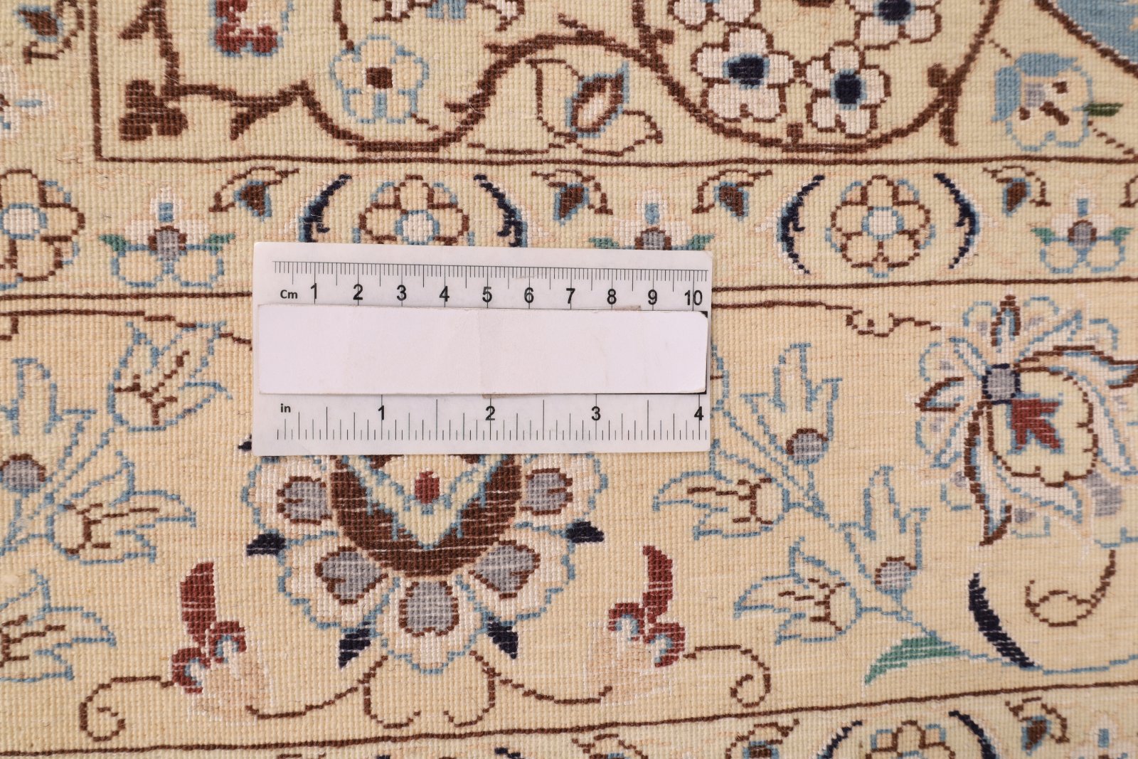 Antiker Nain Perserteppich aus Iran, 178 × 120 cm