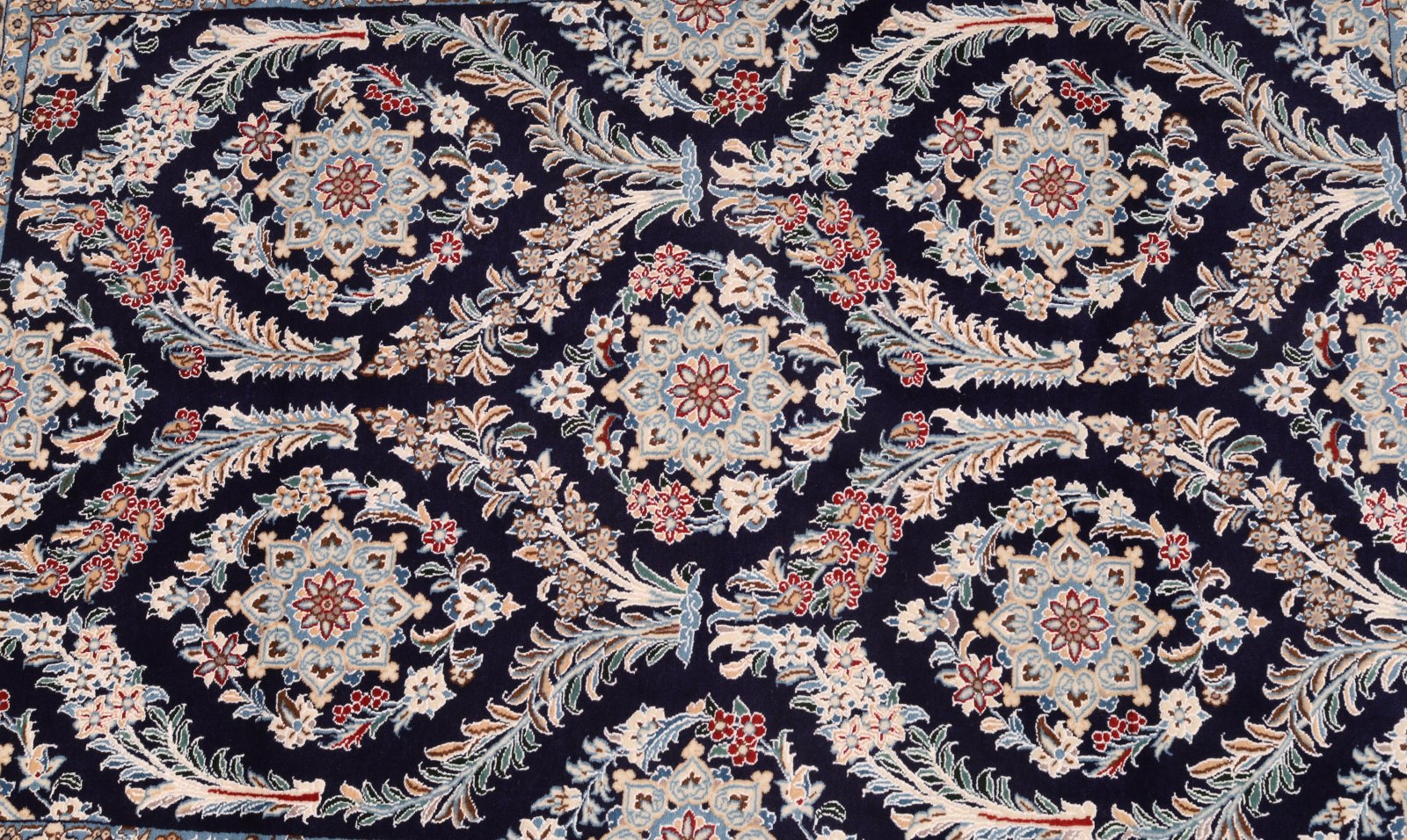 Handgeknüpfter Nain Perserteppich 145 × 99 cm