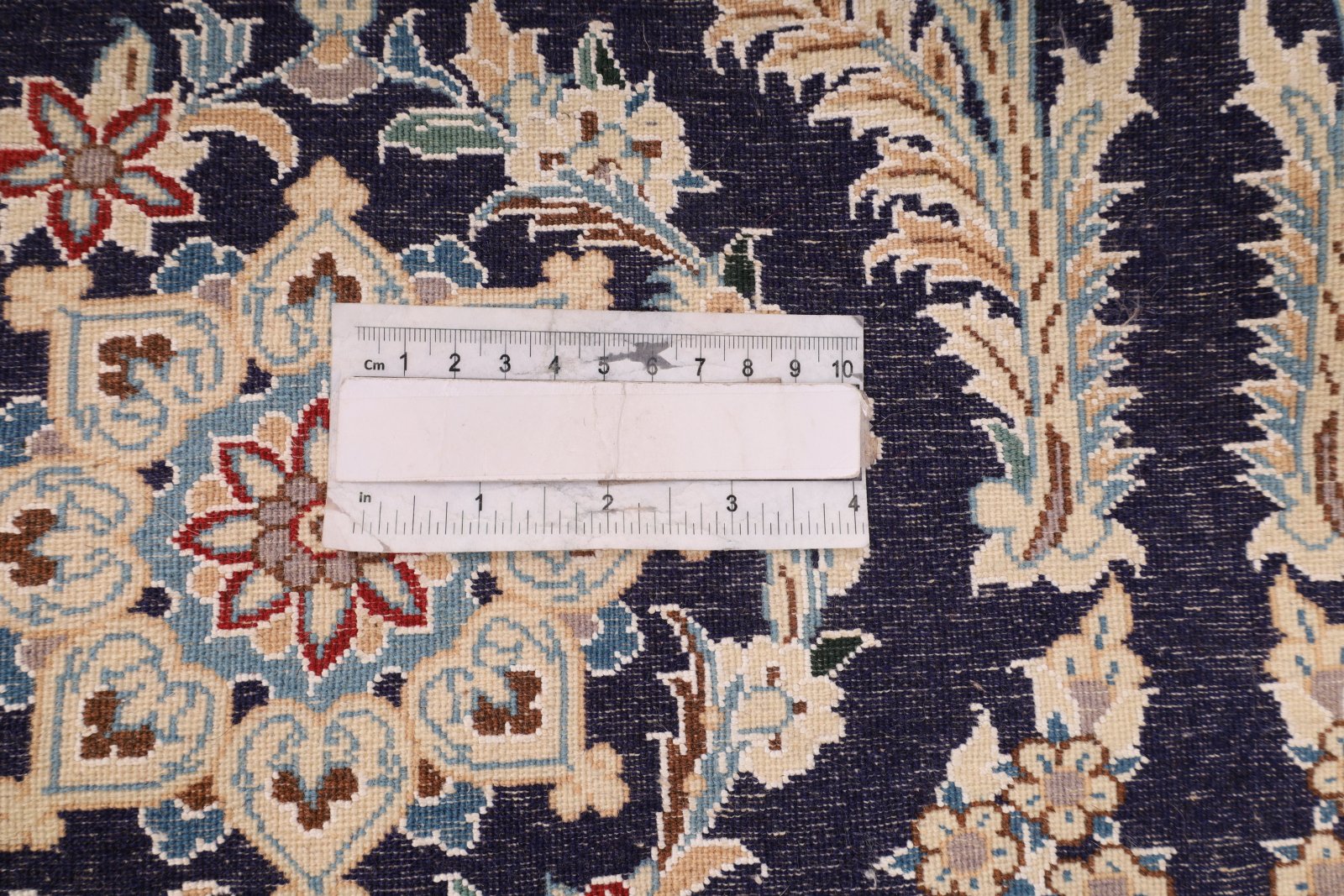 Handgeknüpfter Nain Perserteppich 145 × 99 cm