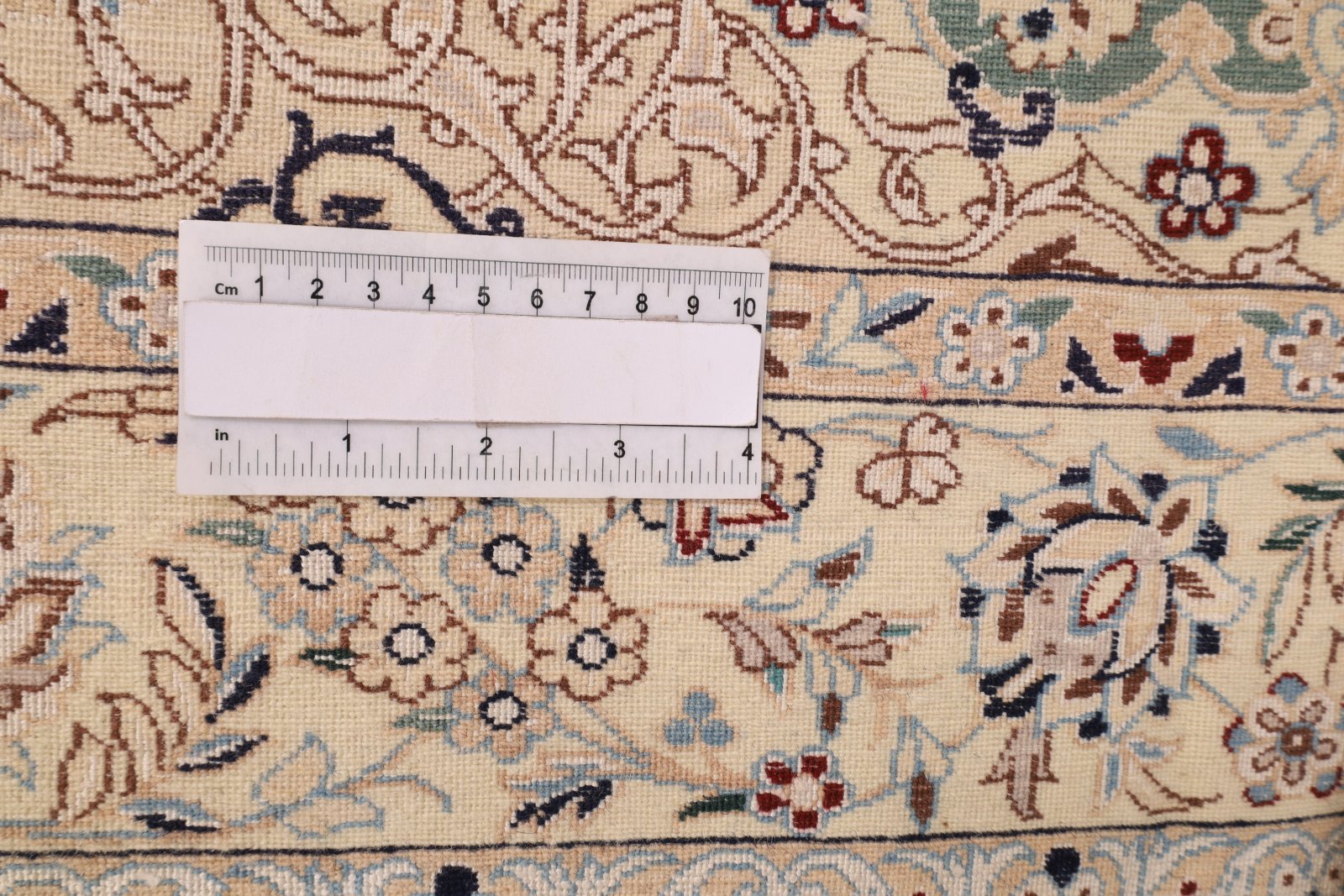 Handgeknüpfter Nain Perserteppich, 178 × 114 cm, Wolle & Seide