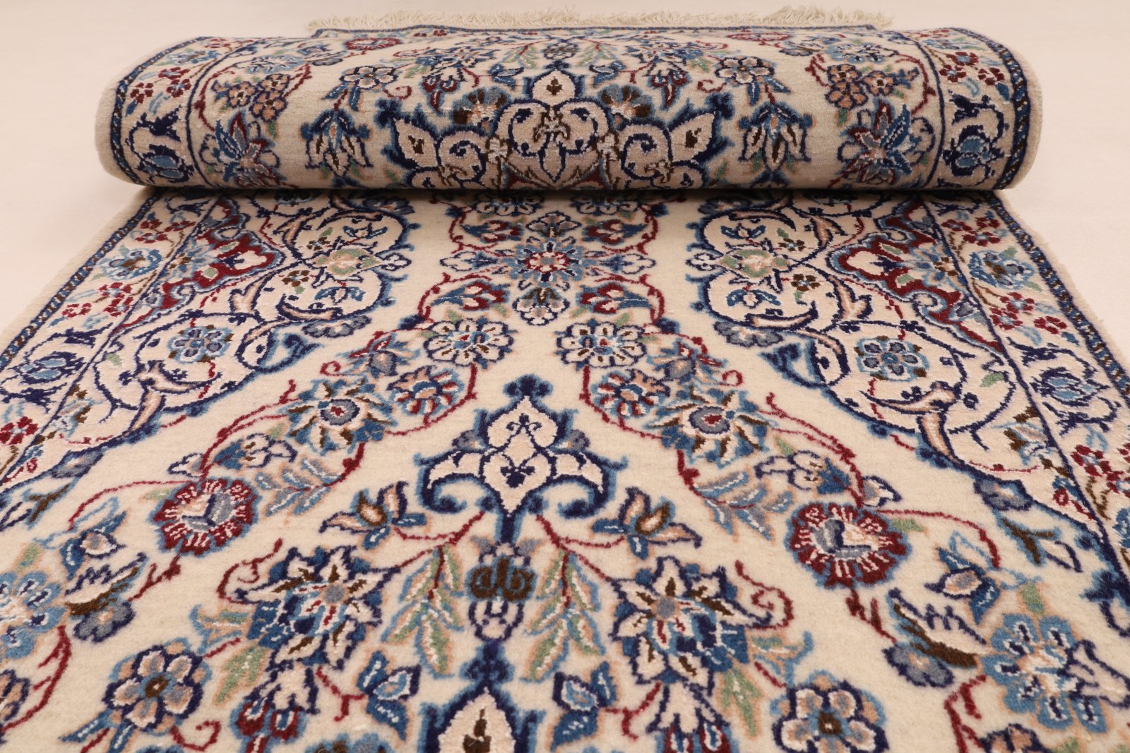 perserteppich-nain-202-x-65-cm-wolle-und-seide-handgeknuepft-6 Handgeknüpfter Nain Perserteppich, 202 × 65 cm, Wolle & Seide