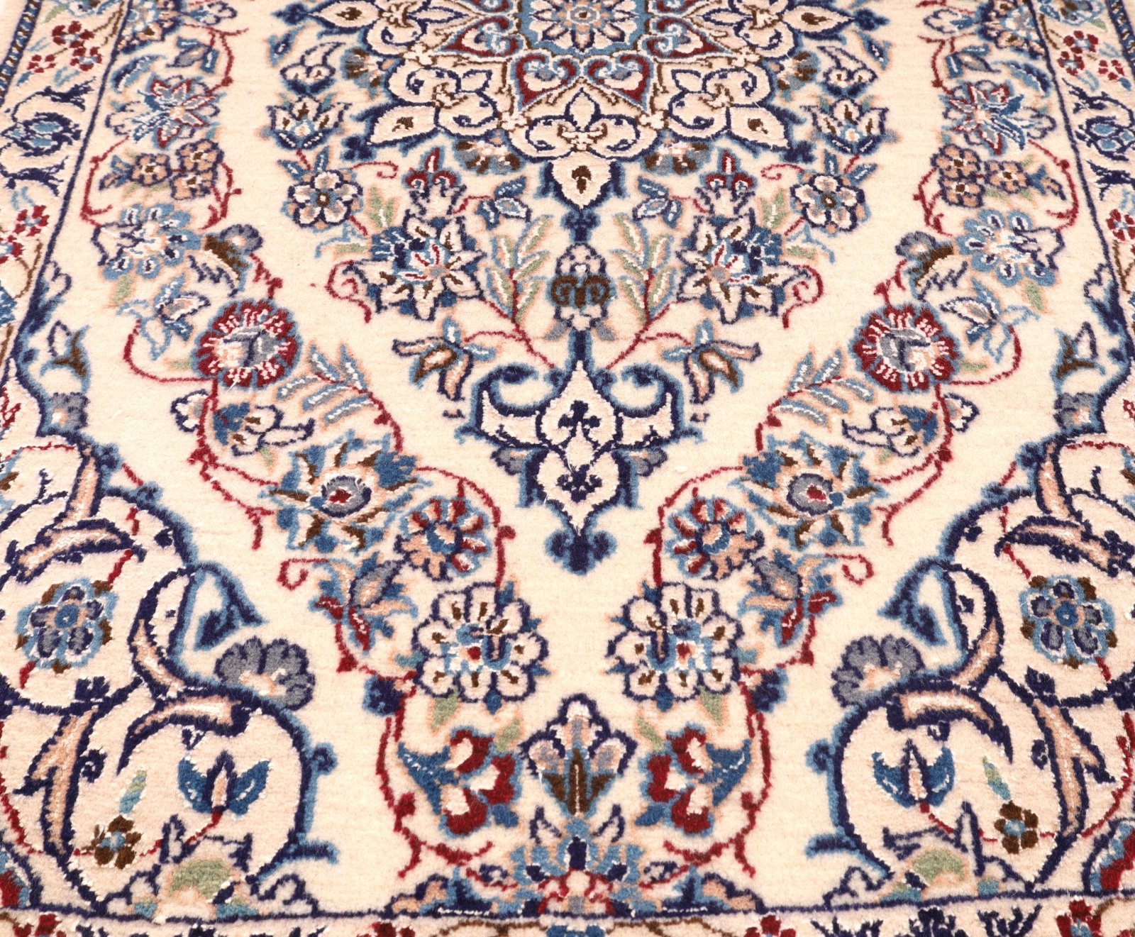 perserteppich-nain-202-x-65-cm-wolle-und-seide-handgeknuepft-10 Handgeknüpfter Nain Perserteppich, 202 × 65 cm, Wolle & Seide