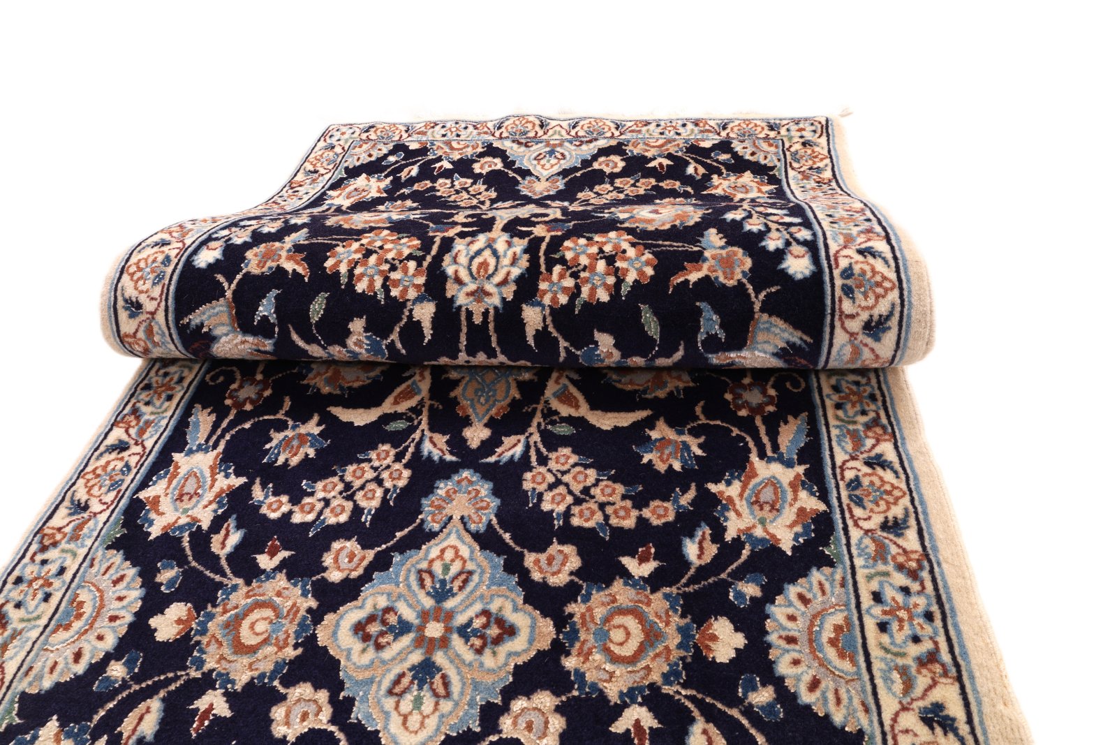 Nain Perserteppich aus Iran, 195 × 58 cm
