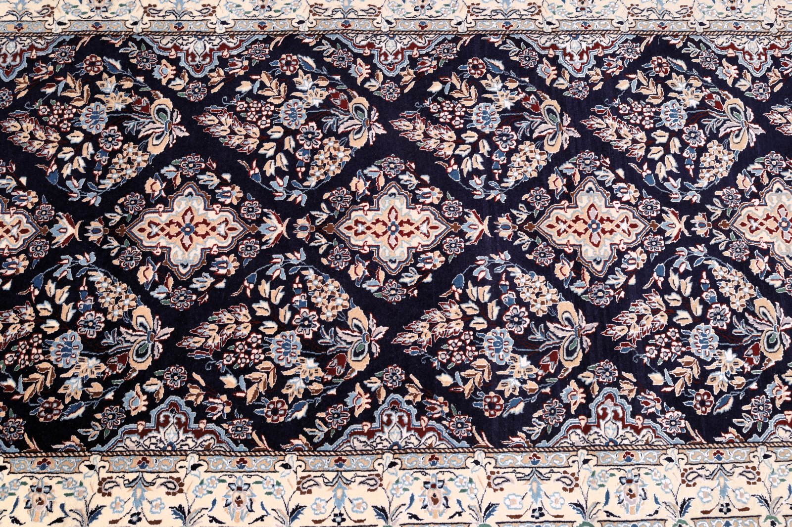 Handgewebter Nain Perserteppich 225 × 99 cm
