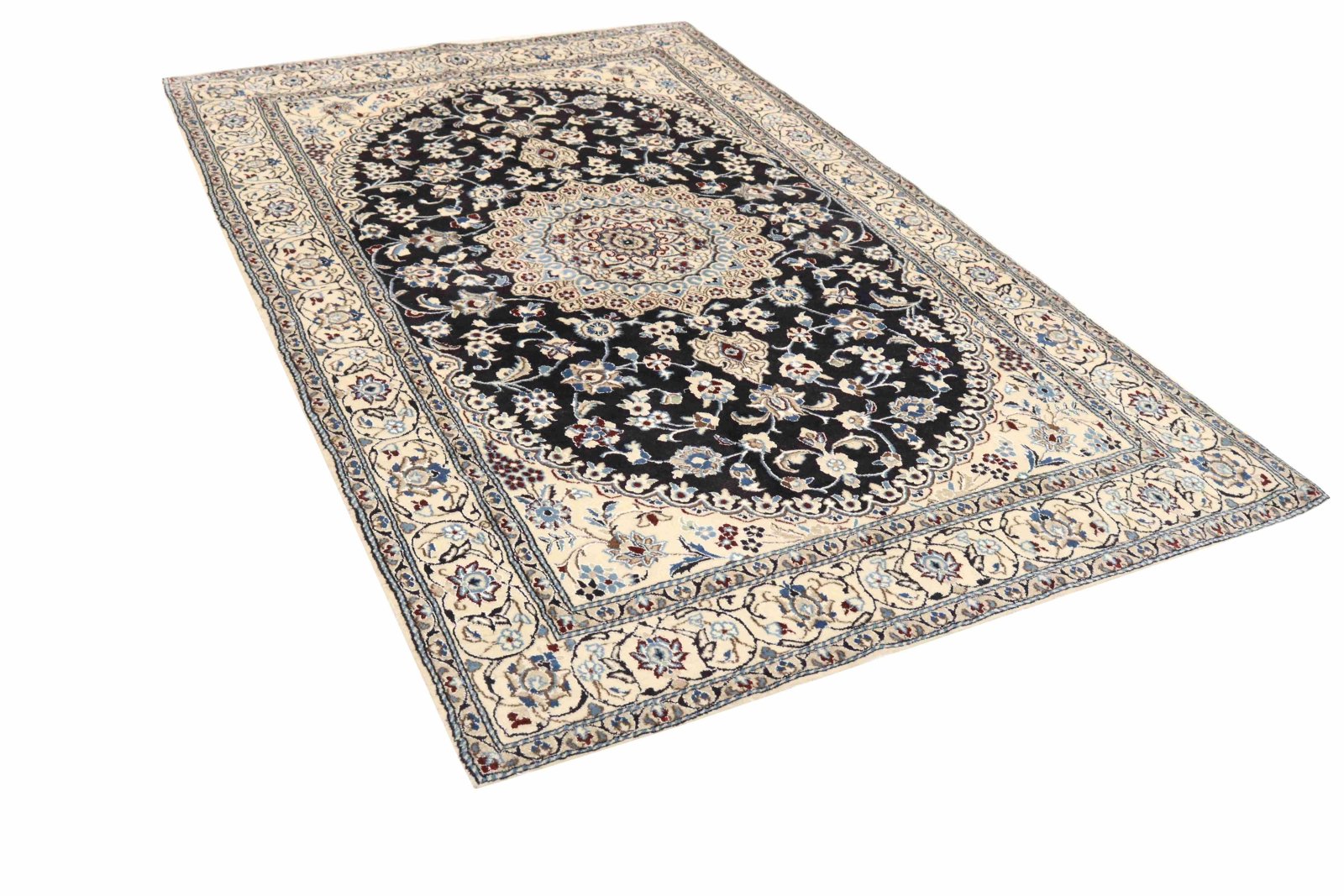 Nain Perserteppich aus Iran, 233 × 145 cm