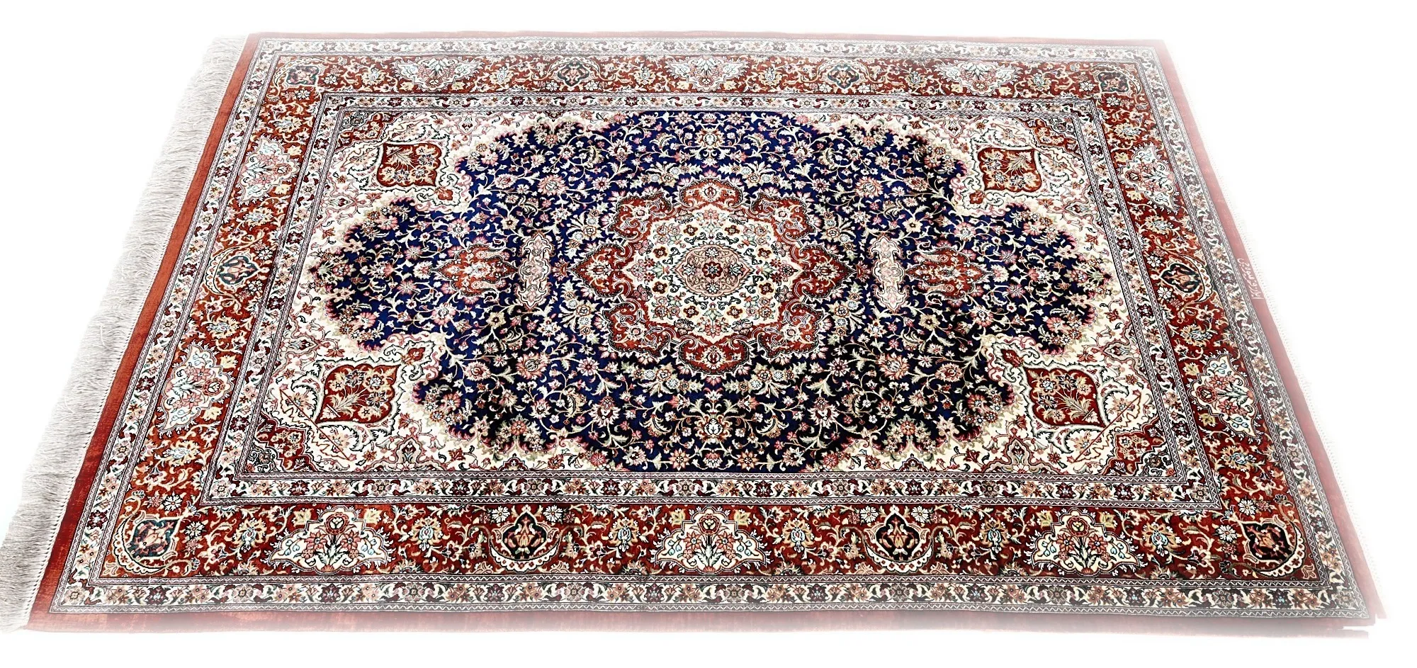 Ghom Perserteppich 154 × 102 cm aus Seide, handgeknüpft