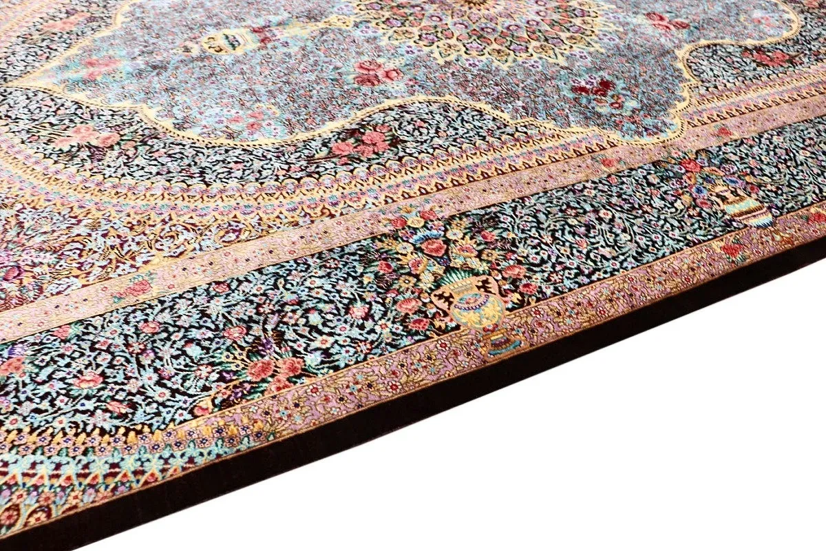 Ghom Perserteppich 200 × 133 cm aus Seide, handgeknüpft