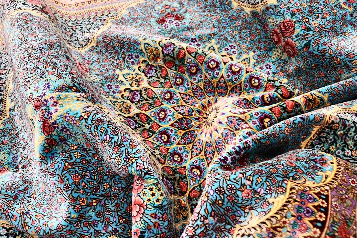 Ghom Perserteppich 200 × 133 cm aus Seide, handgeknüpft