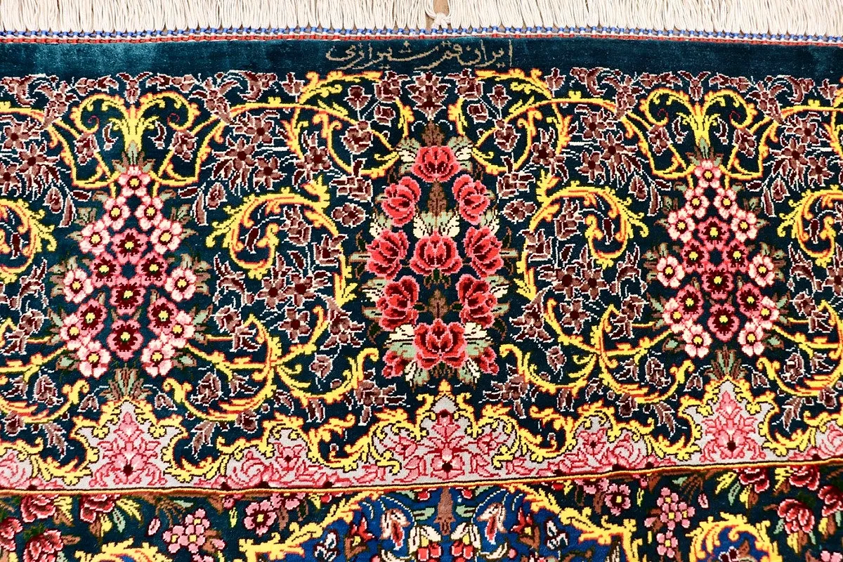 Ghom Perserteppich aus Iran, 200 × 135 cm