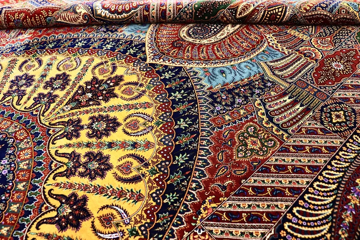 Handgeknüpfter Ghom Perserteppich, 205 × 140 cm, Seide