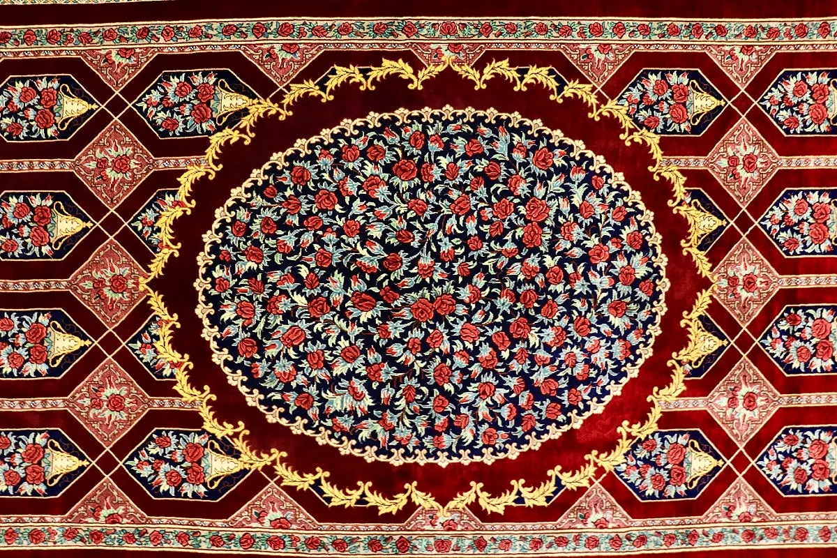 Ghom Perserteppich aus Iran, 200 × 130 cm