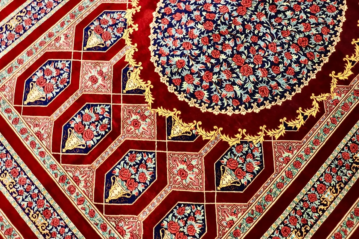 Ghom Perserteppich aus Iran, 200 × 130 cm