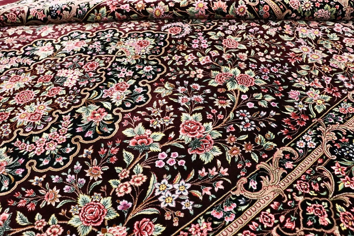 Ghom Perserteppich 235 × 151 cm aus Seide, handgeknüpft