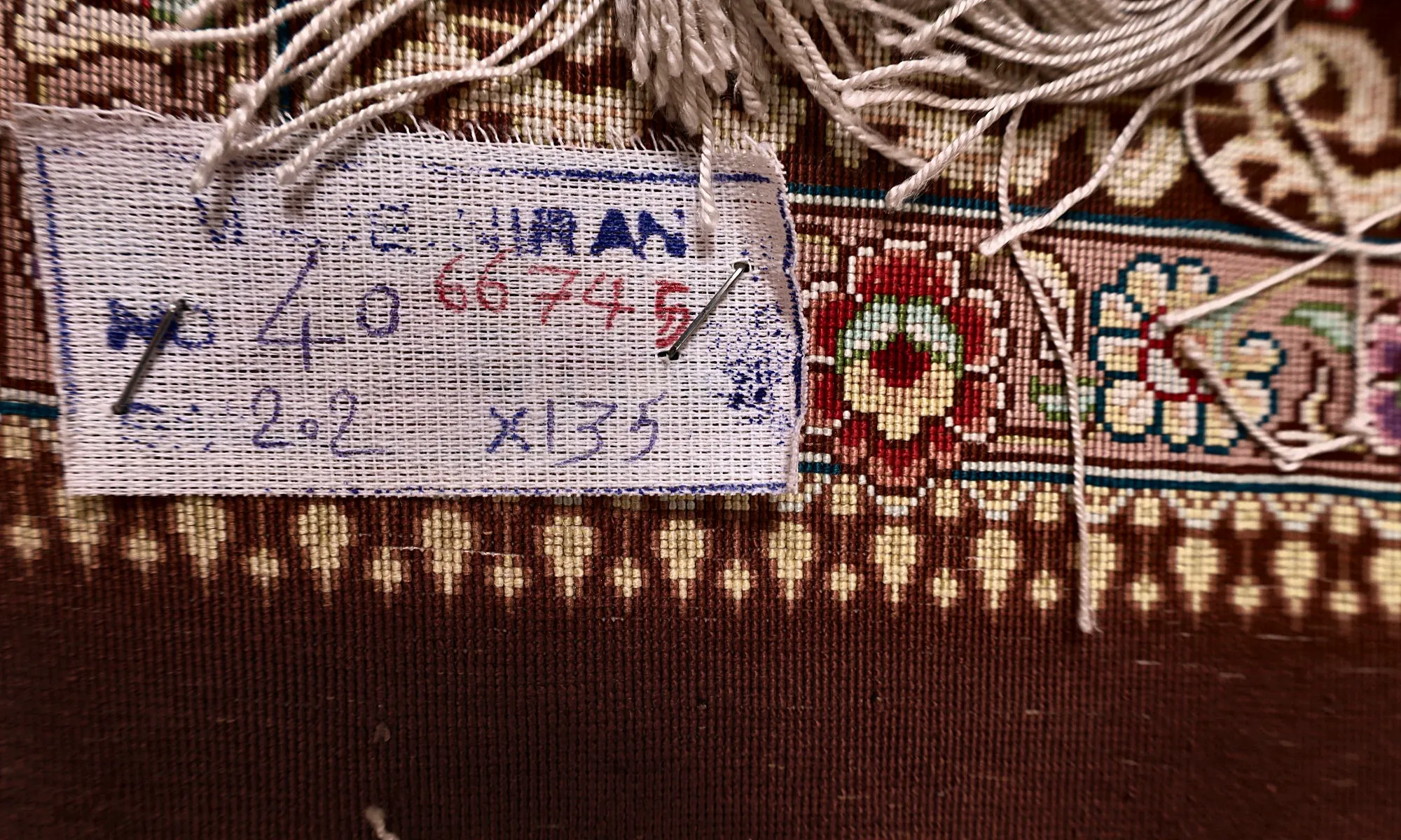 Ghom Perserteppich 202 × 135 cm aus Seide, handgeknüpft