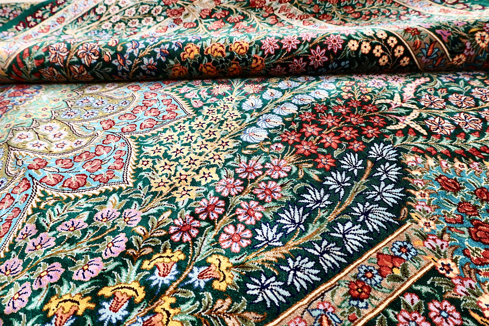 Handgeknüpfter Ghom Perserteppich 205 × 138 cm