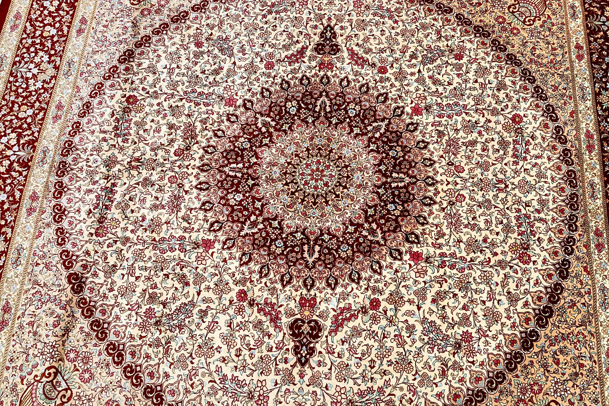 Handgeknüpfter Ghom Perserteppich 193 × 193 cm