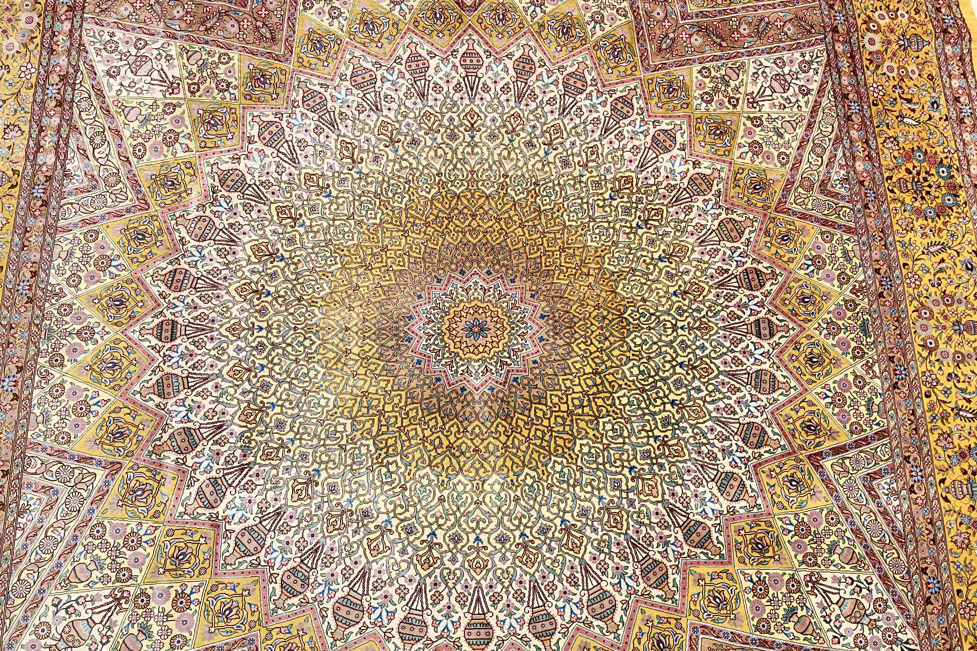 Ghom Perserteppich aus Iran, 315 × 200 cm