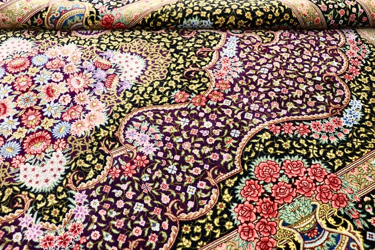 Ghom Perserteppich 156 × 100 cm aus Seide, handgeknüpft