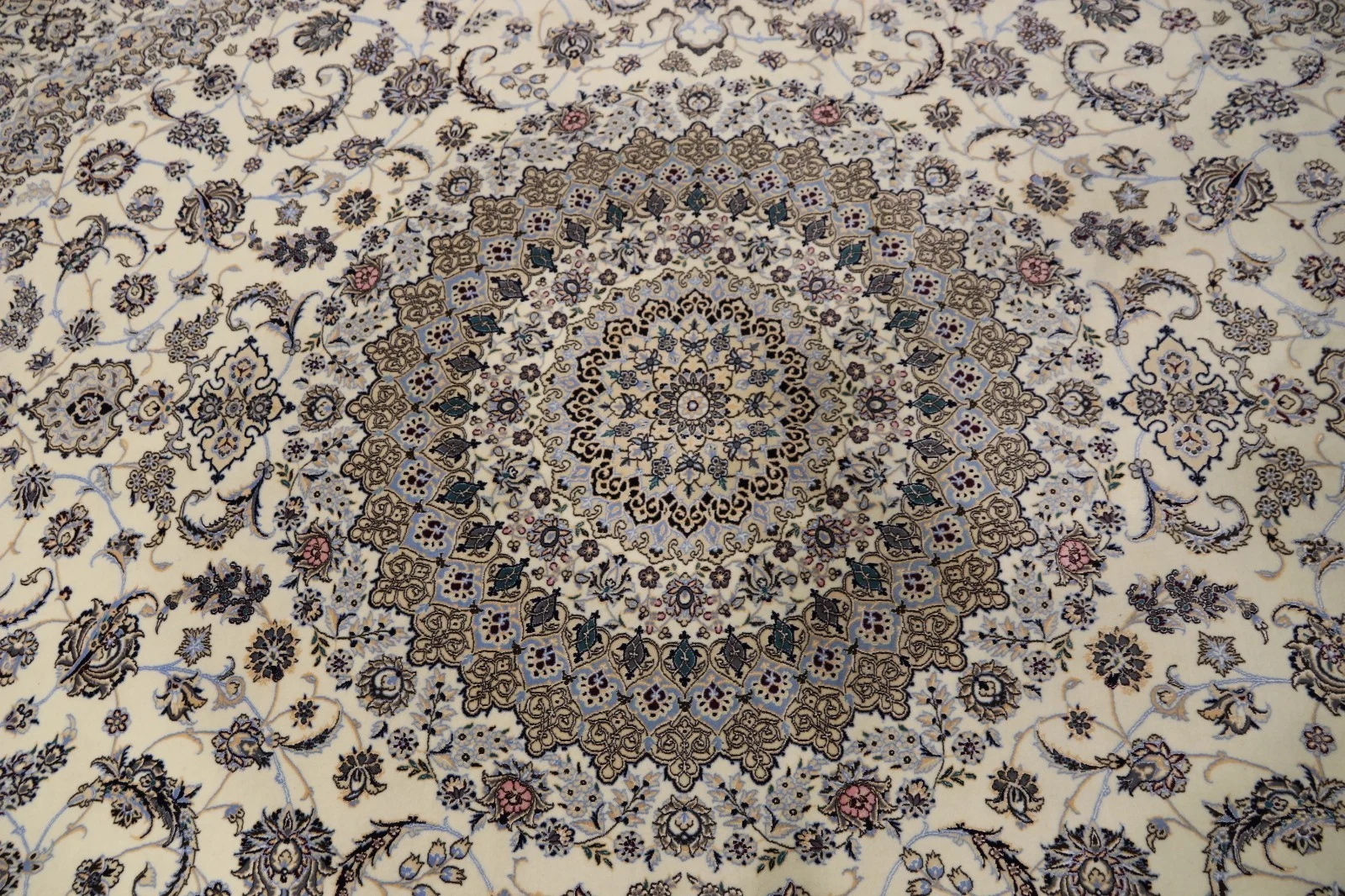 Orientteppich aus dem Orient, 410 × 312 cm