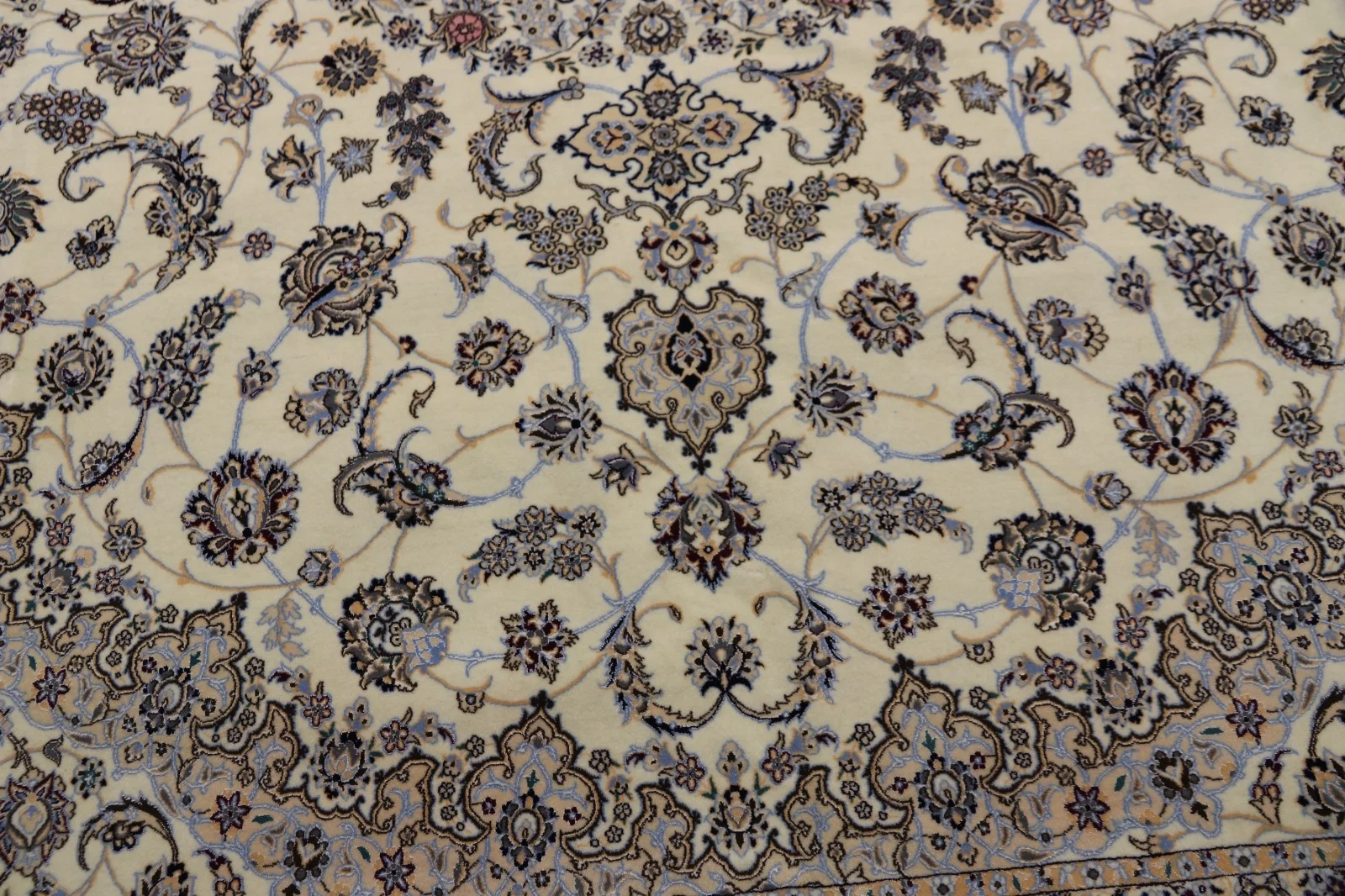 Orientteppich aus dem Orient, 410 × 312 cm