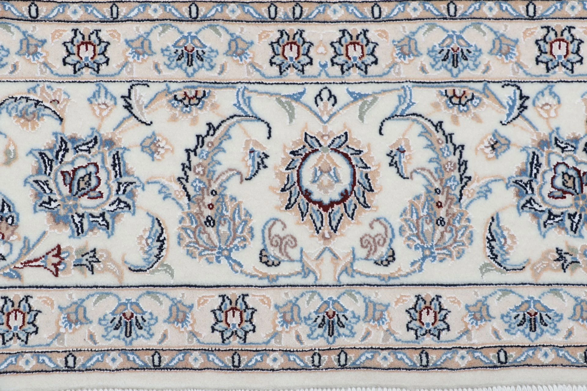 Handgeknüpfter Nain Perserteppich, 250 × 350 cm, Wolle & Seide