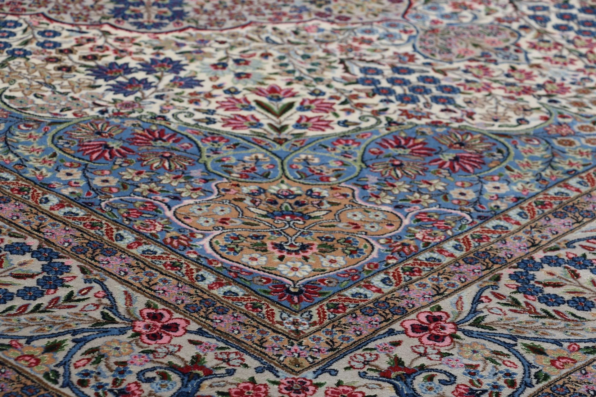 Kerman Perserteppich 248 × 300 cm aus Wolle, handgeknüpft