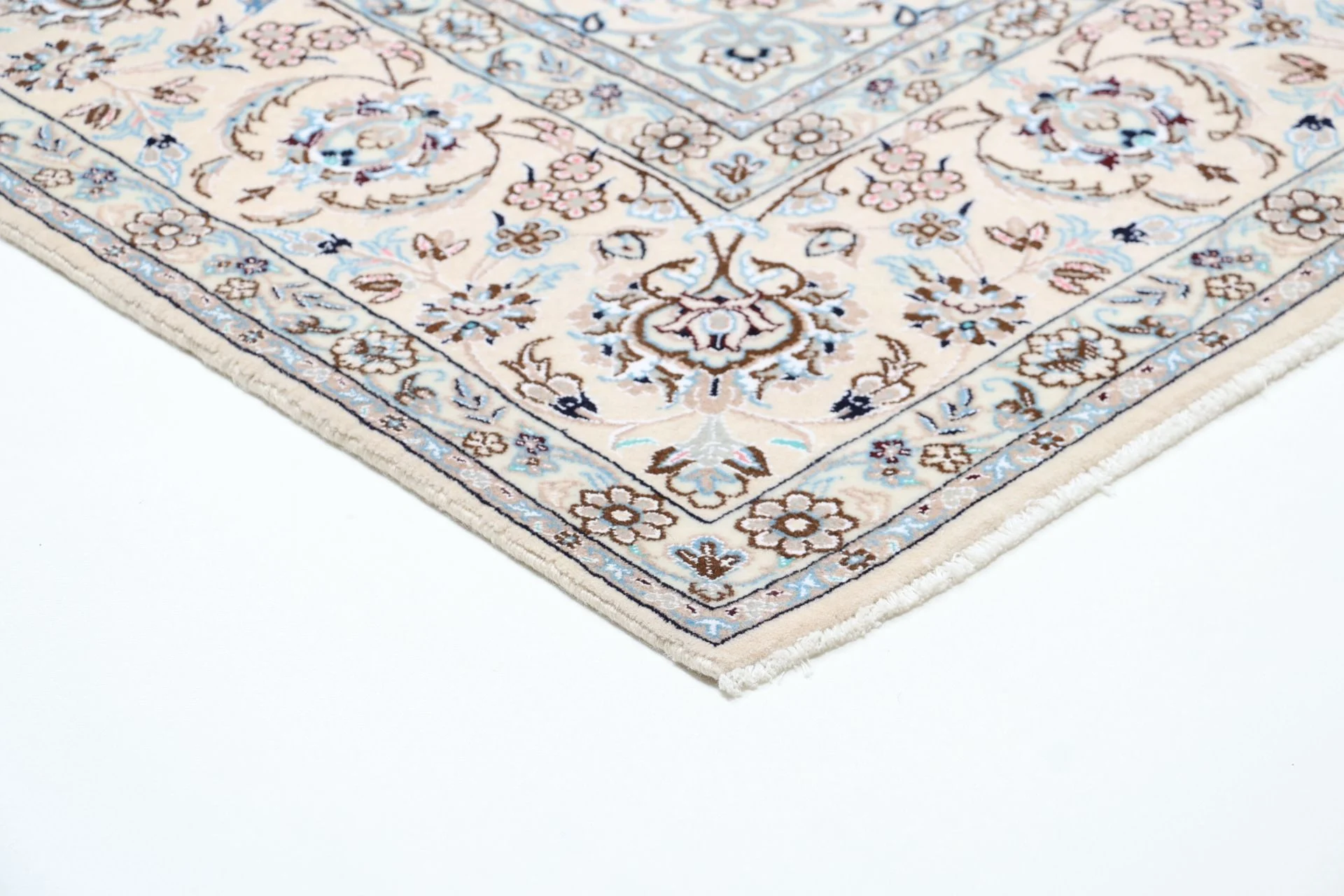 Nain Perserteppich 202 × 308 cm aus Wolle & Seide, handgeknüpft