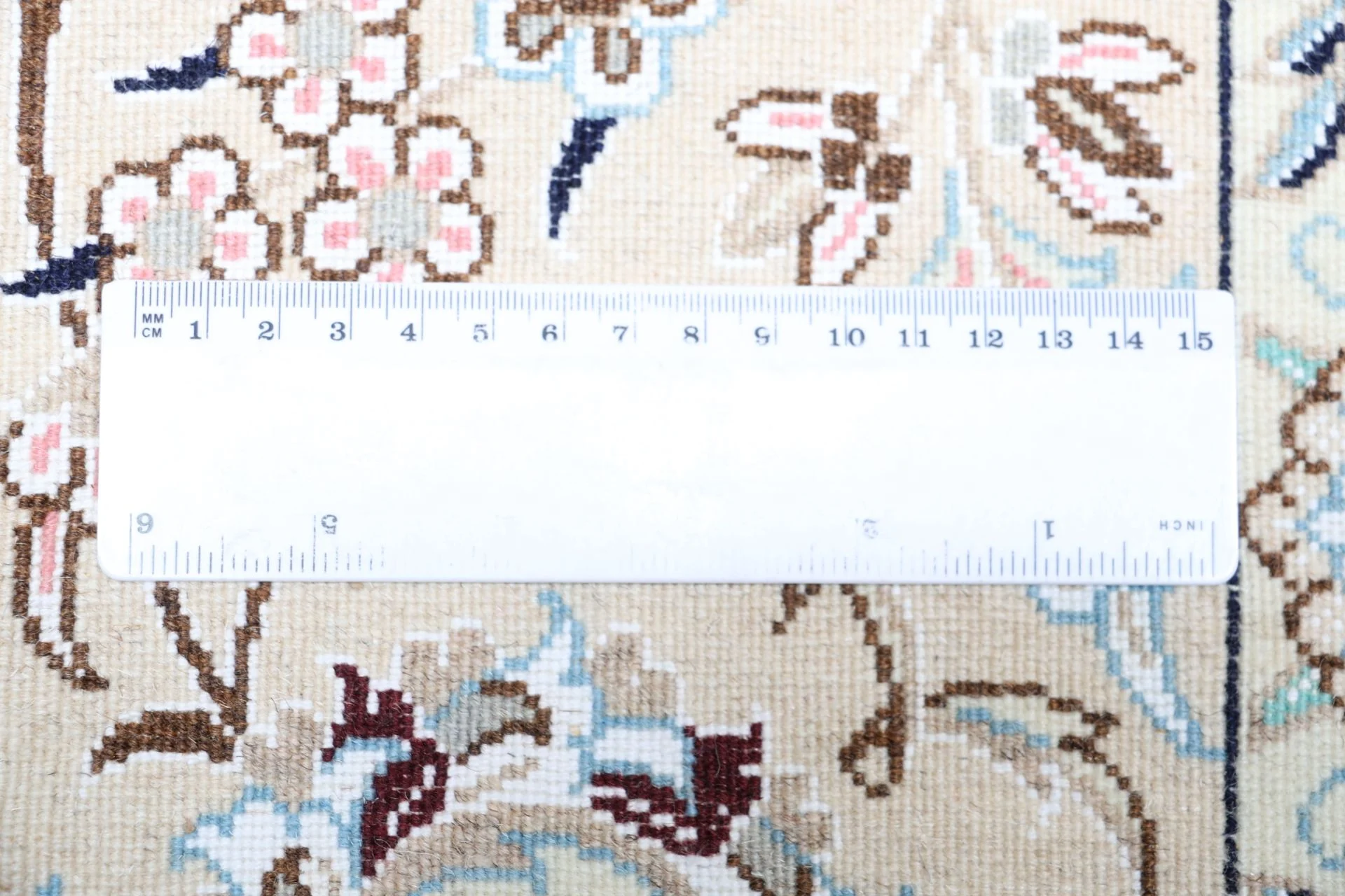 Nain Perserteppich 202 × 308 cm aus Wolle & Seide, handgeknüpft