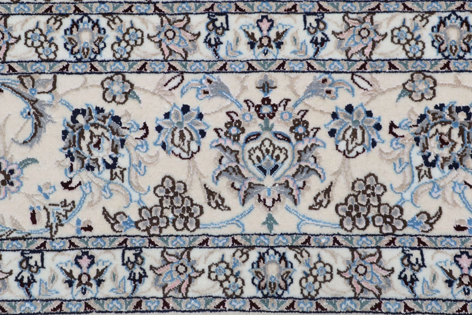 Handgeknüpfter Nain Perserteppich, 258 × 350 cm, Wolle & Seide
