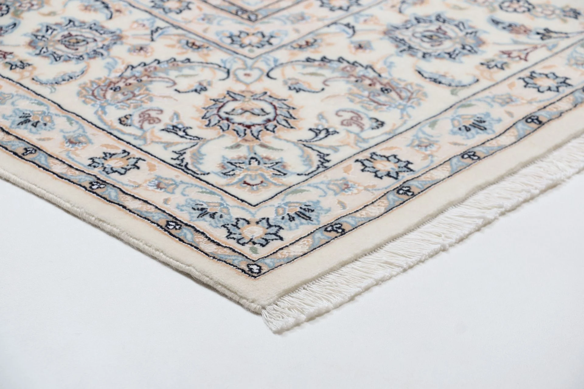 Nain Perserteppich 250 × 350 cm aus Wolle & Seide, handgeknüpft