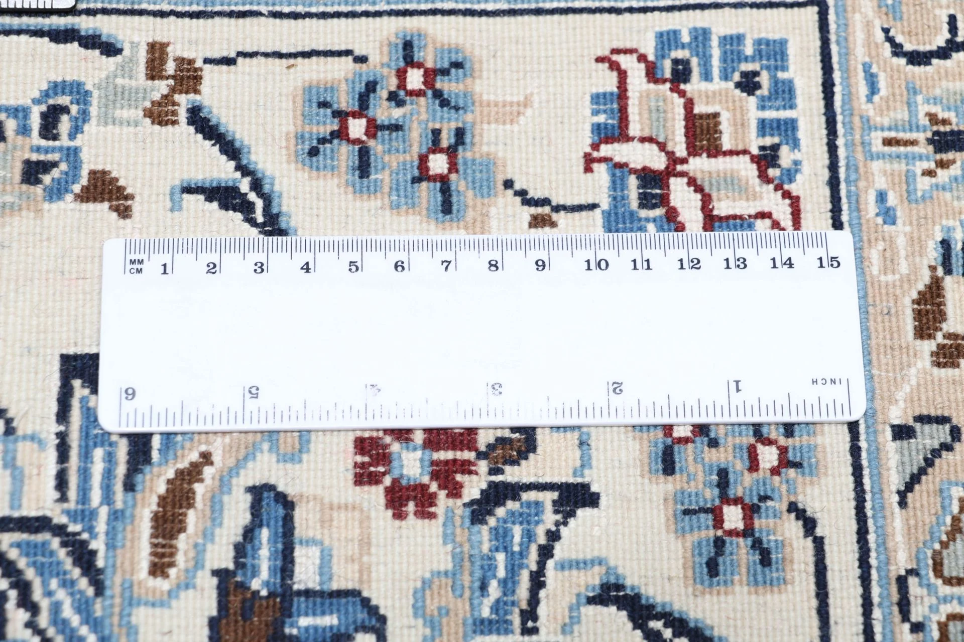 Handgeknüpfter Nain Perserteppich 245 × 344 cm
