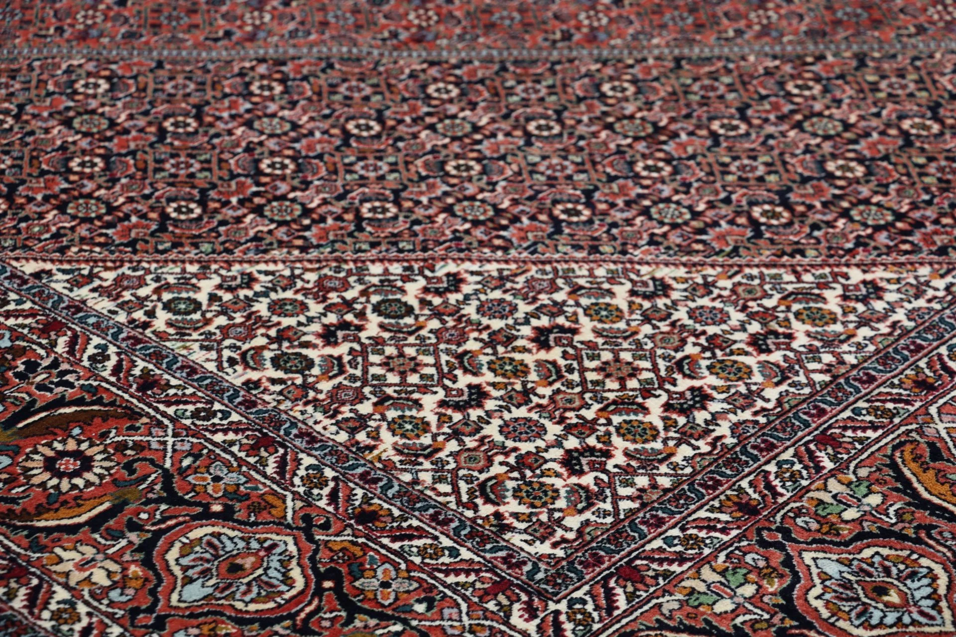 Bijar Perserteppich 253 × 355 cm aus Wolle & Seide, handgeknüpft