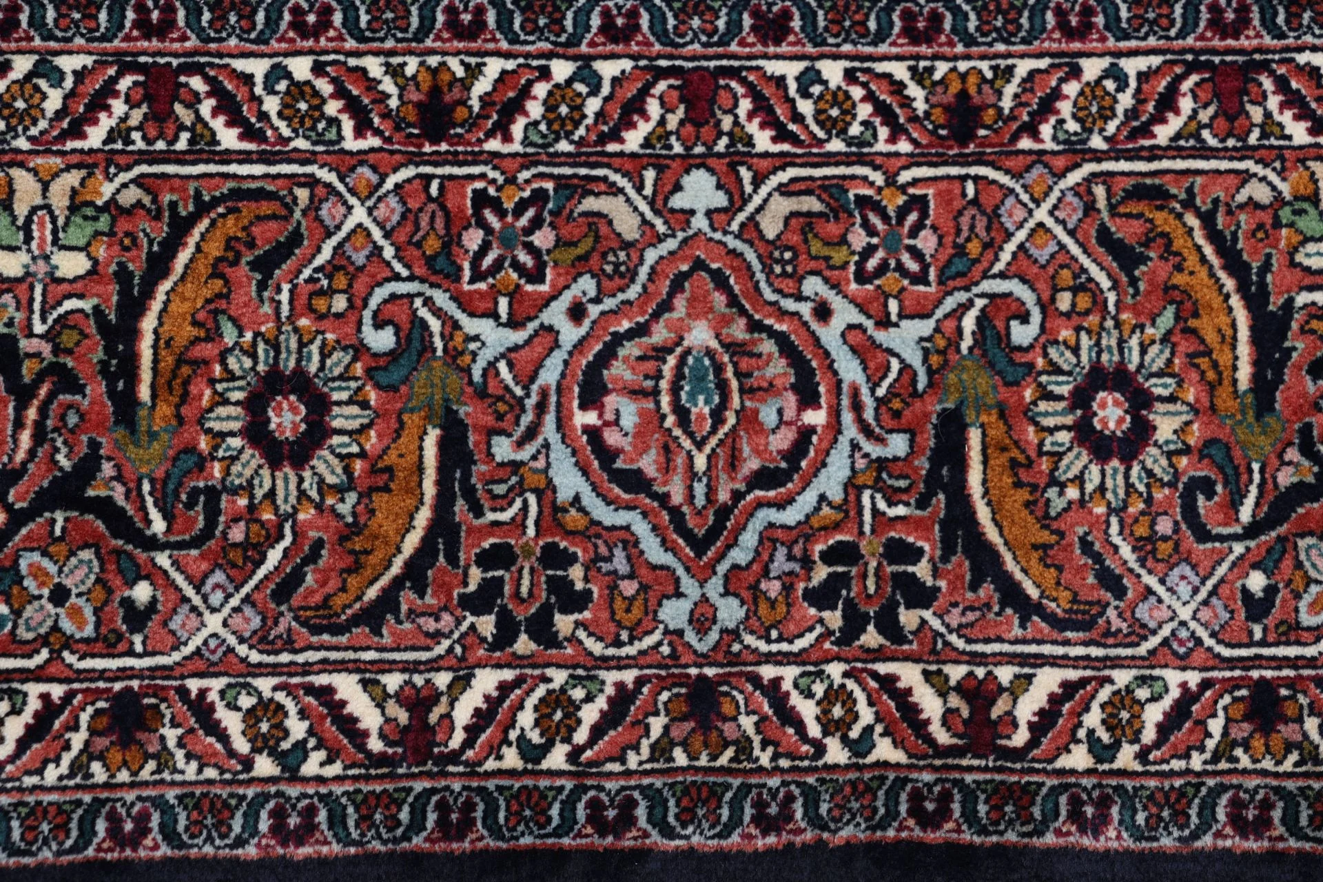 Bijar Perserteppich 253 × 355 cm aus Wolle & Seide, handgeknüpft