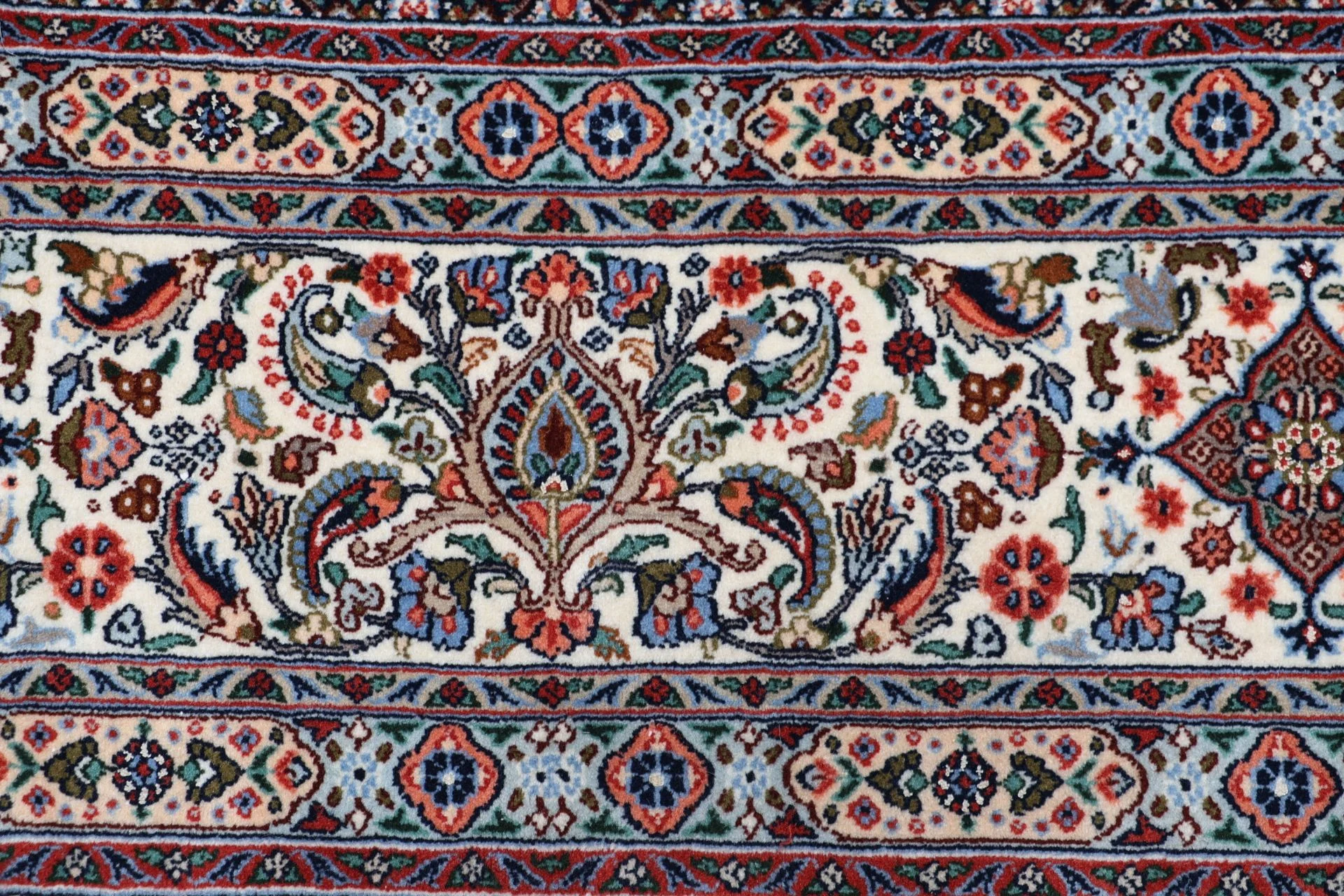 Moud Perserteppich 256 × 348 cm aus Wolle & Seide, handgeknüpft