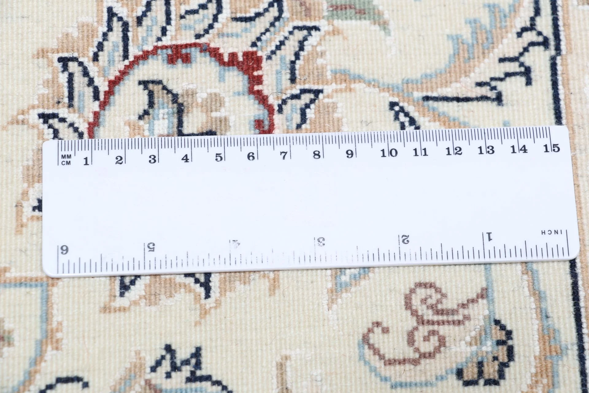 Handgeknüpfter Nain Perserteppich, 250 × 357 cm, Wolle & Seide