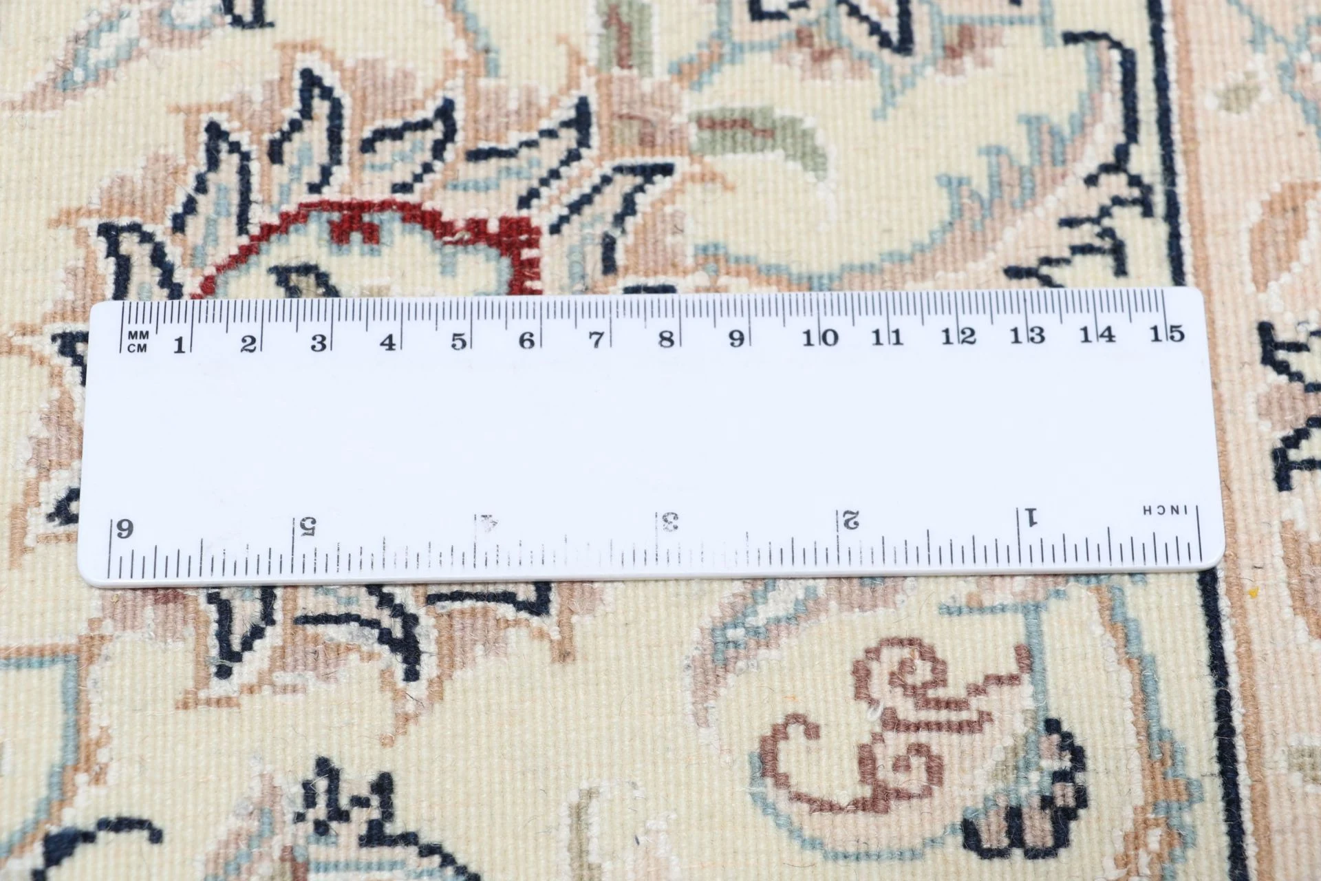 Nain Perserteppich 246 × 344 cm aus Wolle & Seide, handgeknüpft