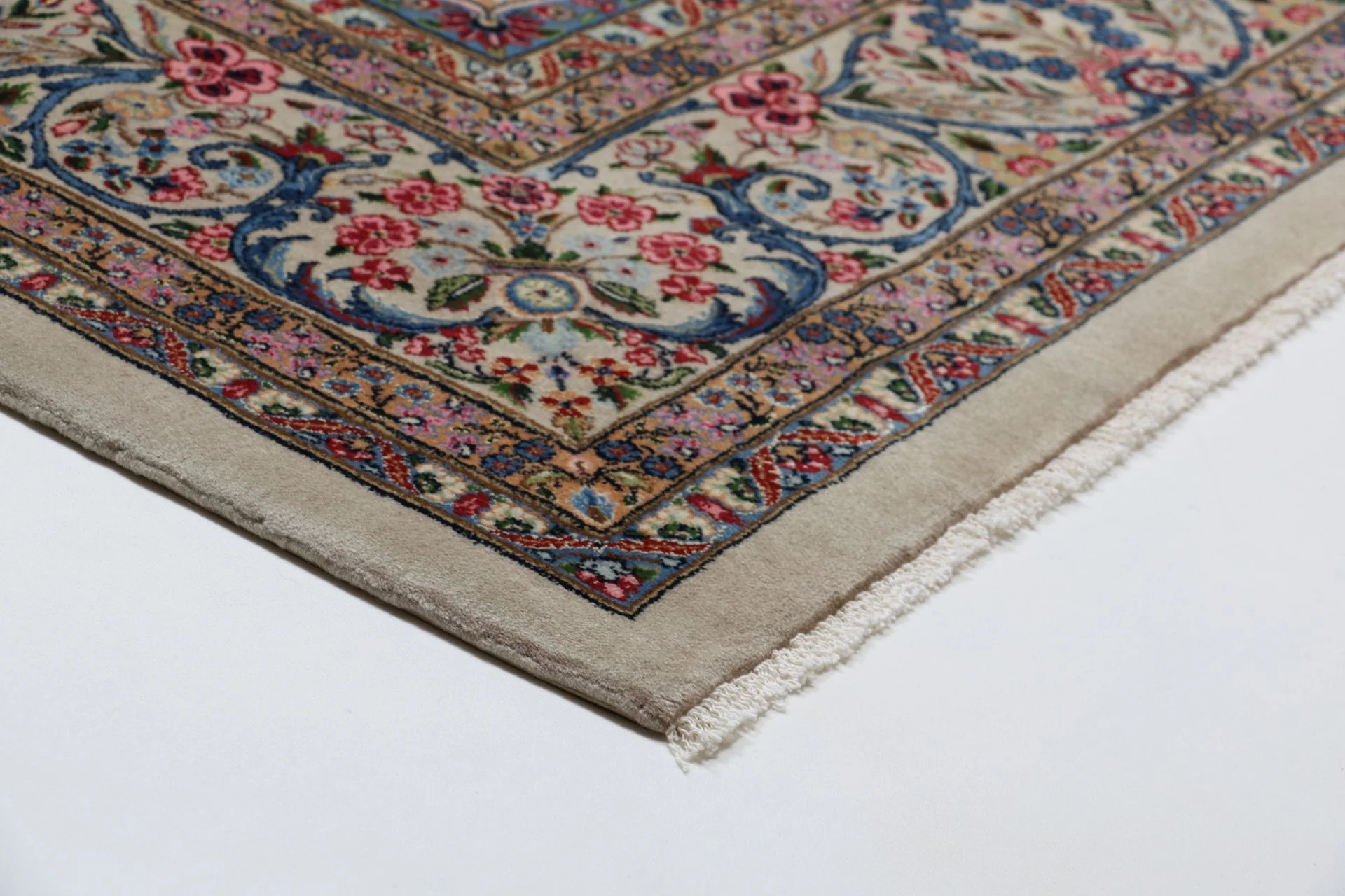 Kerman Perserteppich 250 × 300 cm aus Wolle & Seide, handgeknüpft