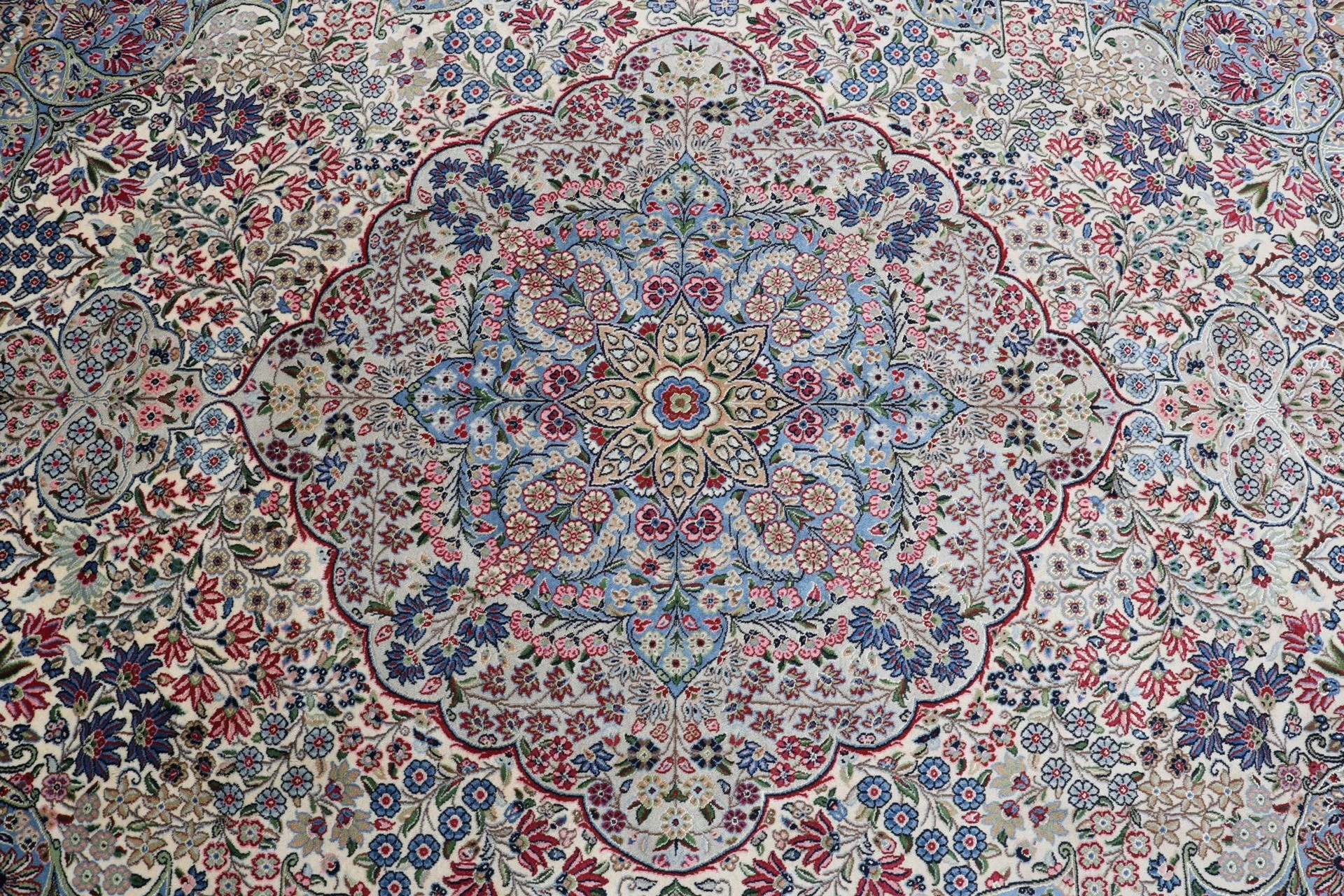 Handgeknüpfter Kerman Perserteppich 247 × 355 cm