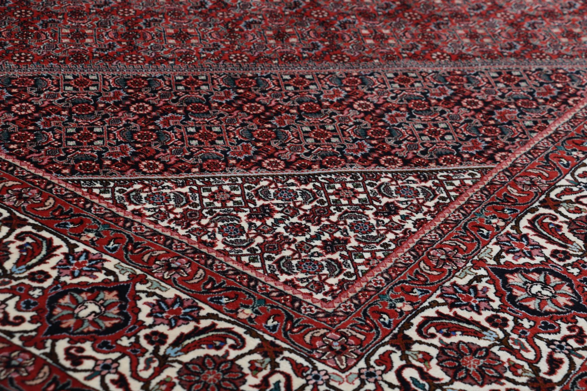 Bijar Perserteppich aus Iran, 255 × 297 cm