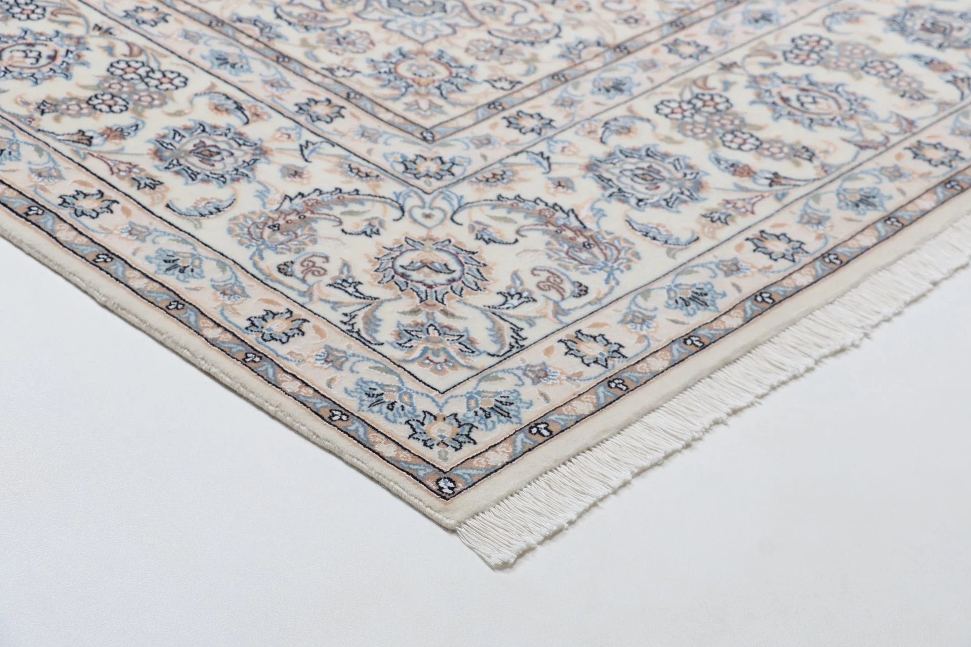 Nain Perserteppich aus Iran, 250 × 357 cm
