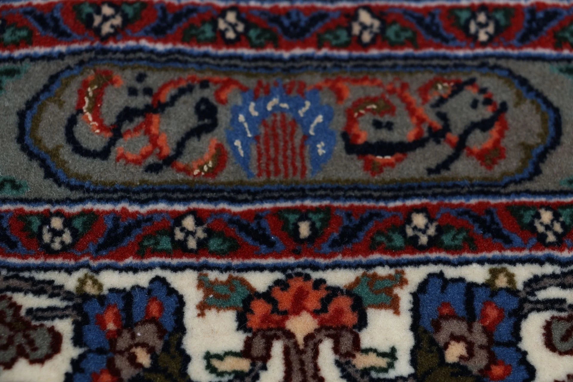 Handgeknüpfter Moud Perserteppich 255 × 363 cm